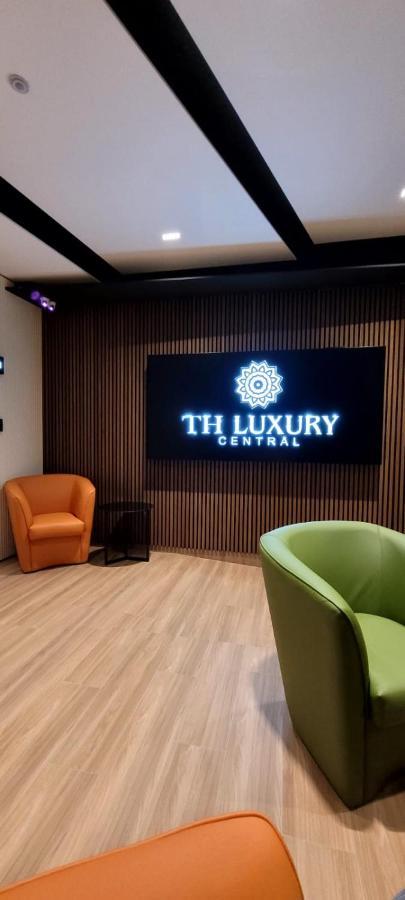 Th Luxury Central كاتانيا المظهر الخارجي الصورة
